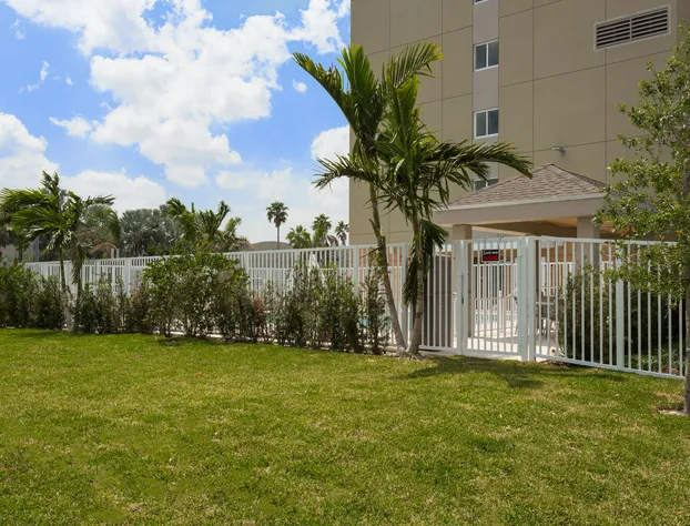 Candlewood Suites Miami Intl Airport - 36th St by IHG hotel detail image 3