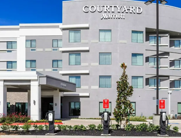 Courtyard by Marriott Lake Jackson hotel detail image 1