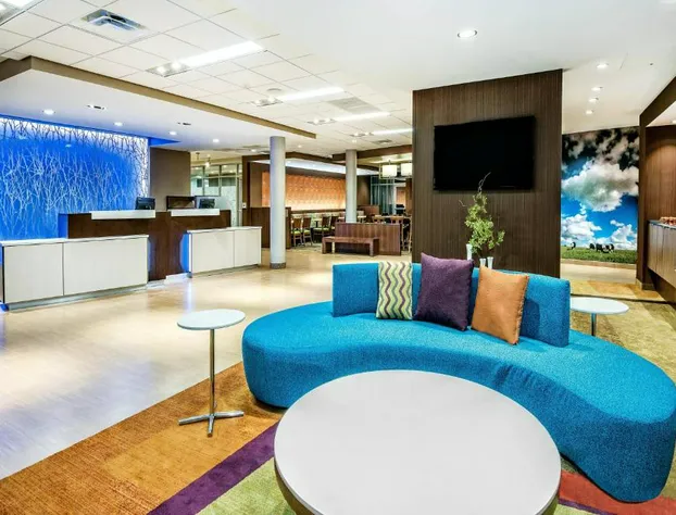 Fairfield Inn & Suites by Marriott Van Canton Area hotel detail image 3