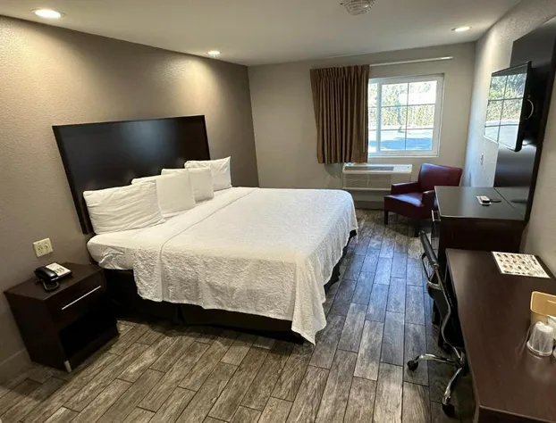 Red Roof Inn Hayward hotel detail image 4