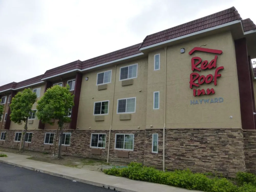 Red Roof Inn Hayward hotel hero