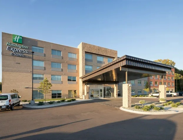 Holiday Inn Express and Suites Kalamazoo West by IHG hotel detail image 1
