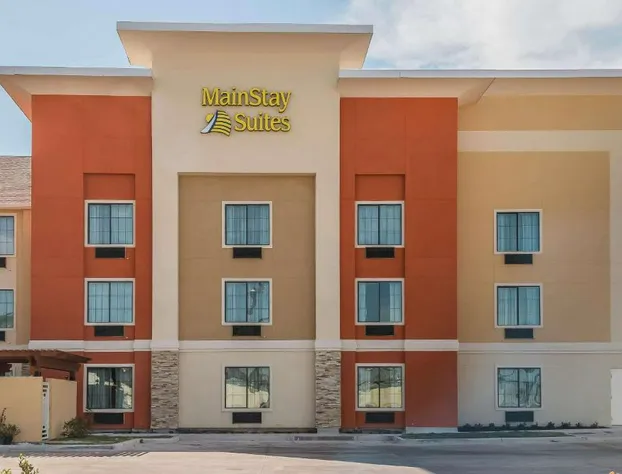 MainStay Suites Edinburg South hotel detail image 4