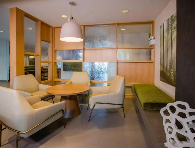 Fairfield Inn & Suites by Marriott Alexandria hotel detail image 2