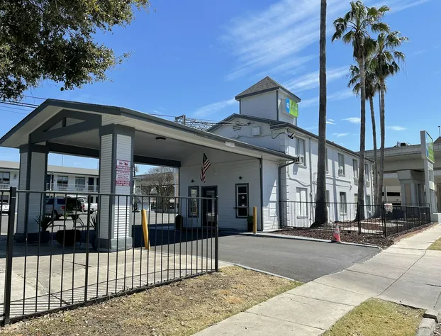 SureStay Hotel by Best Western San Antonio Riverwalk hotel detail image 1