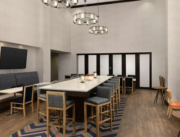 Hampton Inn & Suites Huntsville/Research Park Area hotel detail image 4