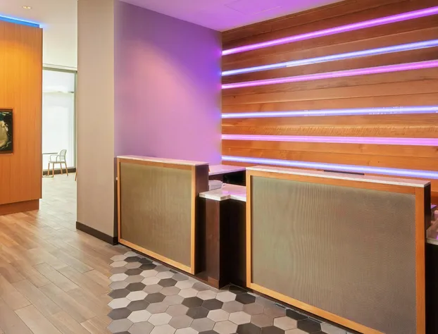 TownePlace Suites New Orleans Downtown/Canal Street hotel detail image 2