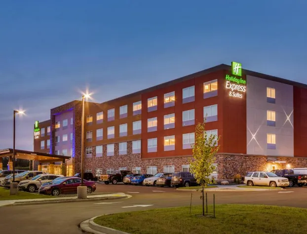 Holiday Inn Express & Suites Rice Lake by IHG hotel detail image 1
