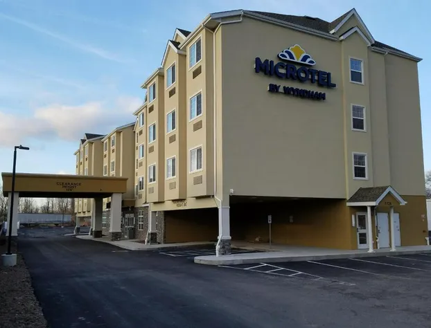 Microtel Inn & Suites by Wyndham Niagara Falls hotel detail image 2