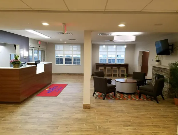 Microtel Inn & Suites by Wyndham Niagara Falls hotel detail image 4