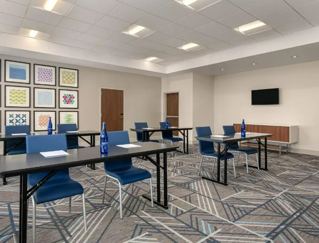 Holiday Inn Express Queensbury - Lake George Area by IHG hotel detail image 3