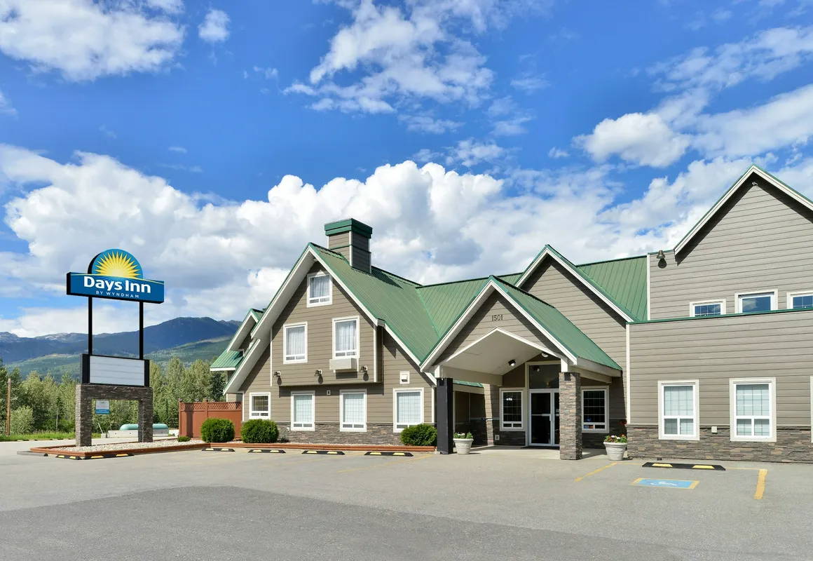 Days Inn by Wyndham Valemount hotel hero