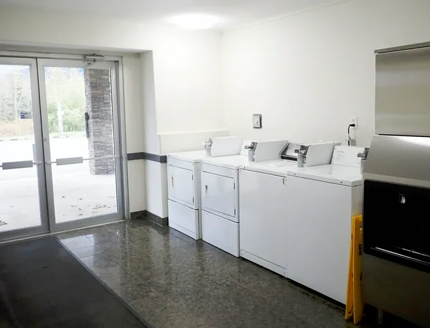 Days Inn by Wyndham Valemount hotel detail image 4