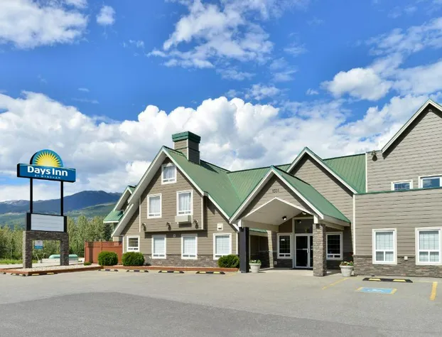 Days Inn by Wyndham Valemount hotel detail image 1