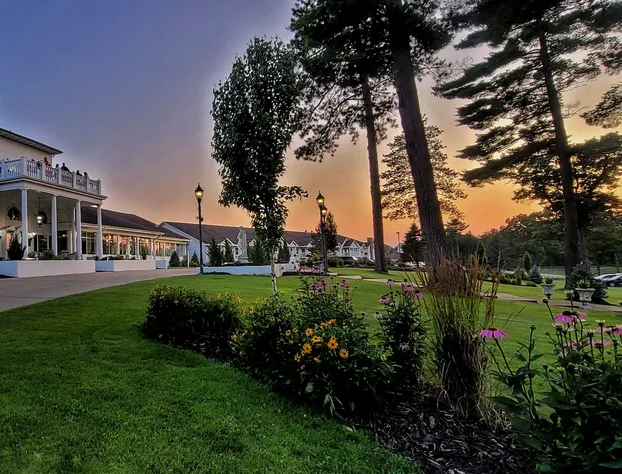 Four Seasons Island Resort hotel detail image 3