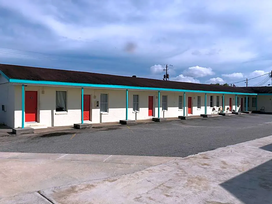 Budget Inn hotel hero