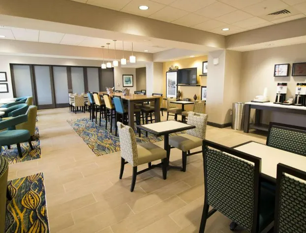 Hampton Inn Decatur Mt. Zion hotel detail image 1