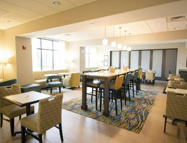 Hampton Inn Decatur Mt. Zion hotel detail image 2