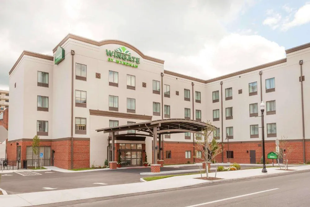 Wingate by Wyndham Altoona Downtown/Medical Center hotel hero