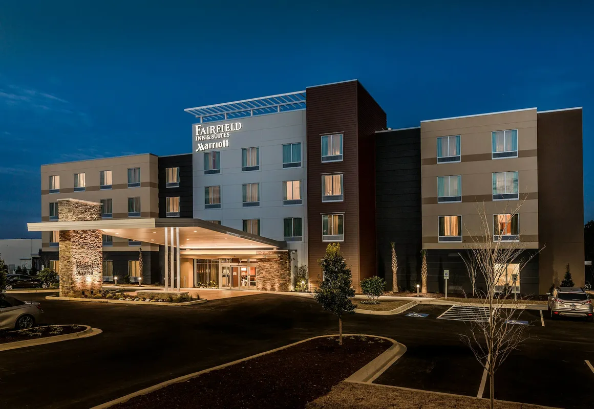 Fairfield Inn & Suites by Marriott Florence I-20 hotel hero