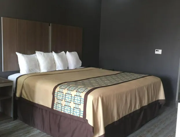 Scottish Inn & Suites hotel detail image 3