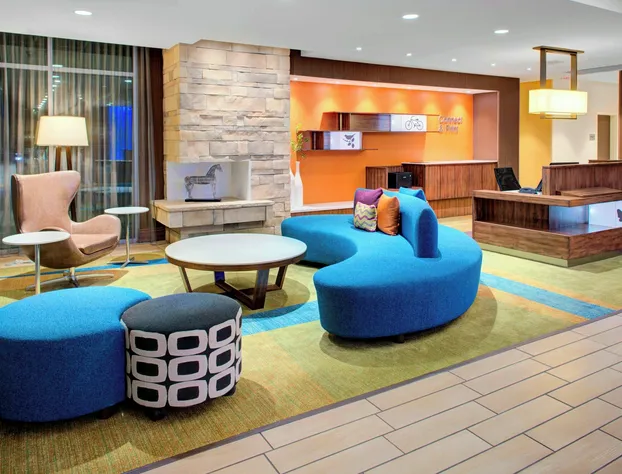 Fairfield Inn & Suites by Marriott Bakersfield North/Airport hotel detail image 1