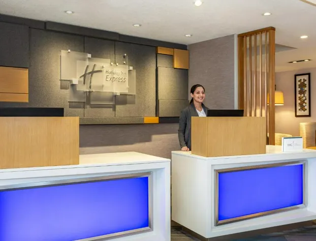 Holiday Inn Express & Suites Redding by IHG hotel detail image 2