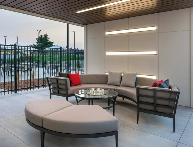 Courtyard by Marriott Pullman hotel detail image 2