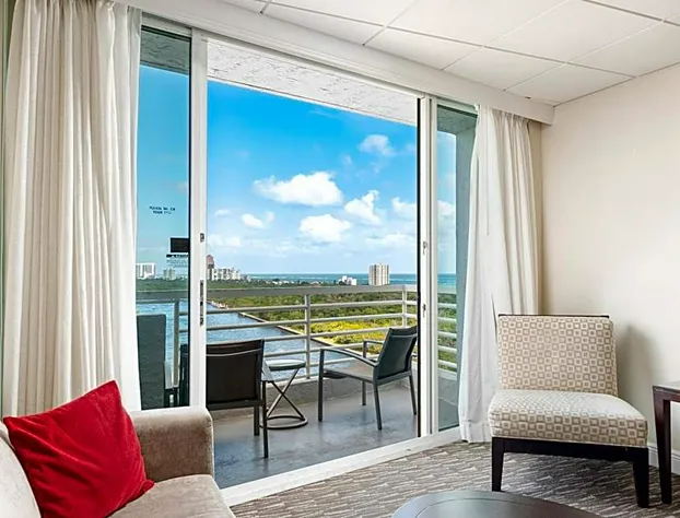 GALLERYone- A DoubleTree Suites by Hilton Hotel hotel detail image 3