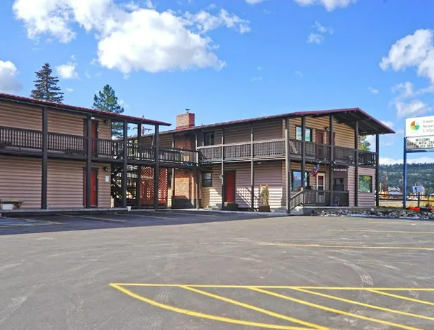 Four Seasons Lodge hotel detail image 1