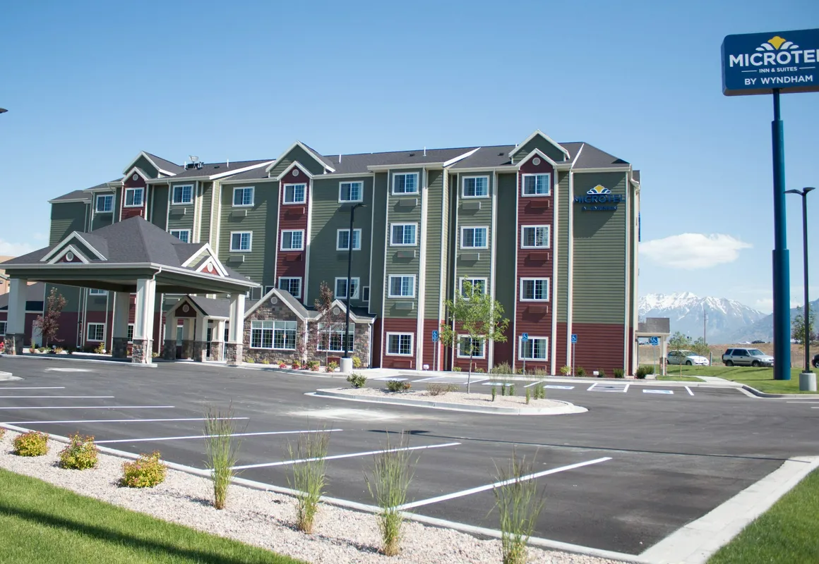 Microtel Inn & Suites by Wyndham Springville/Provo hotel hero