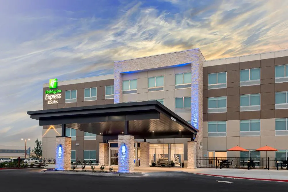 Holiday Inn Express & Suites Prosser - Yakima Valley Wine by IHG hotel hero
