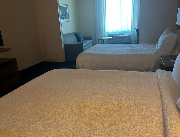 Fairfield Inn & Suites by Marriott Hollister hotel detail image 3