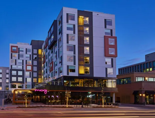 Moxy Denver Cherry Creek hotel detail image 1