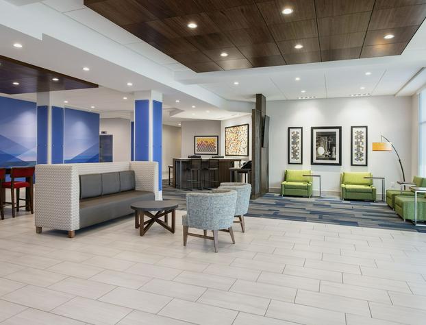 Holiday Inn Express & Suites Kelowna - East, an IHG Hotel hotel detail image 1