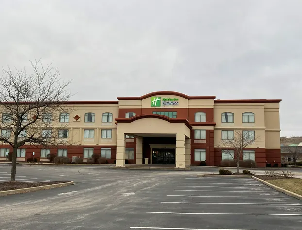 Holiday Inn Express St. Louis Arpt - Maryland Hgts hotel detail image 1