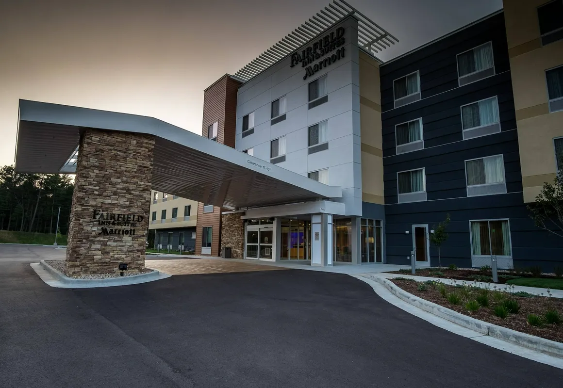 Fairfield Inn & Suites Wisconsin Dells hotel hero