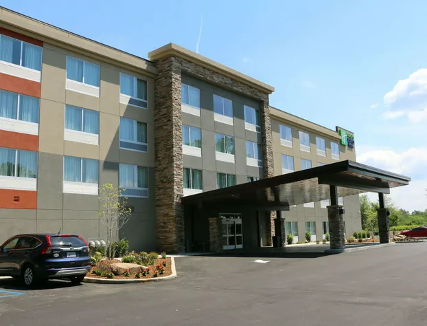 Holiday Inn Express & Suites Hendersonville SE - Flat Rock by IHG hotel detail image 1