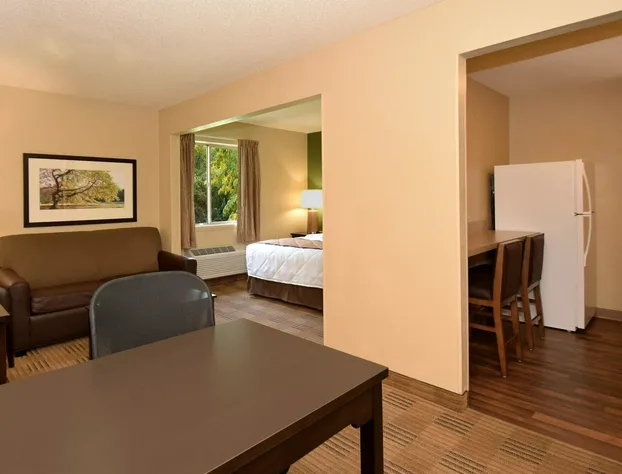 Studio 6 Extended Stay South Bend Mishawaka South IN hotel detail image 4