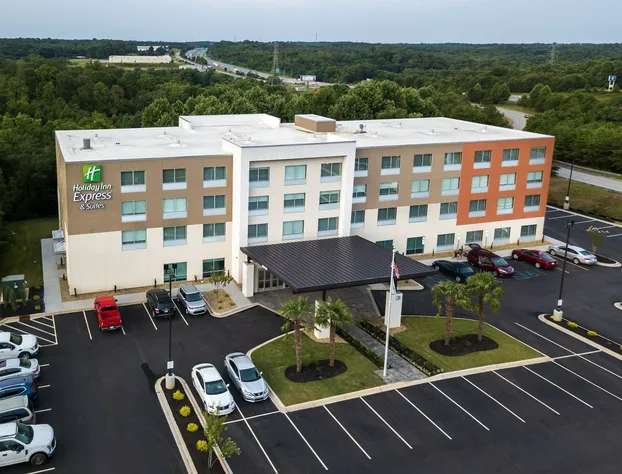 Holiday Inn Express & Suites Greenville S- Piedmont by IHG hotel detail image 3