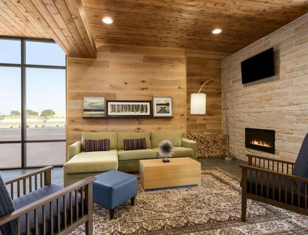 Country Inn & Suites by Radisson, New Braunfels, TX hotel detail image 2