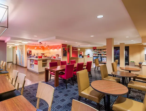 TownePlace Suites by Marriott Charleston-West Ashley hotel detail image 2