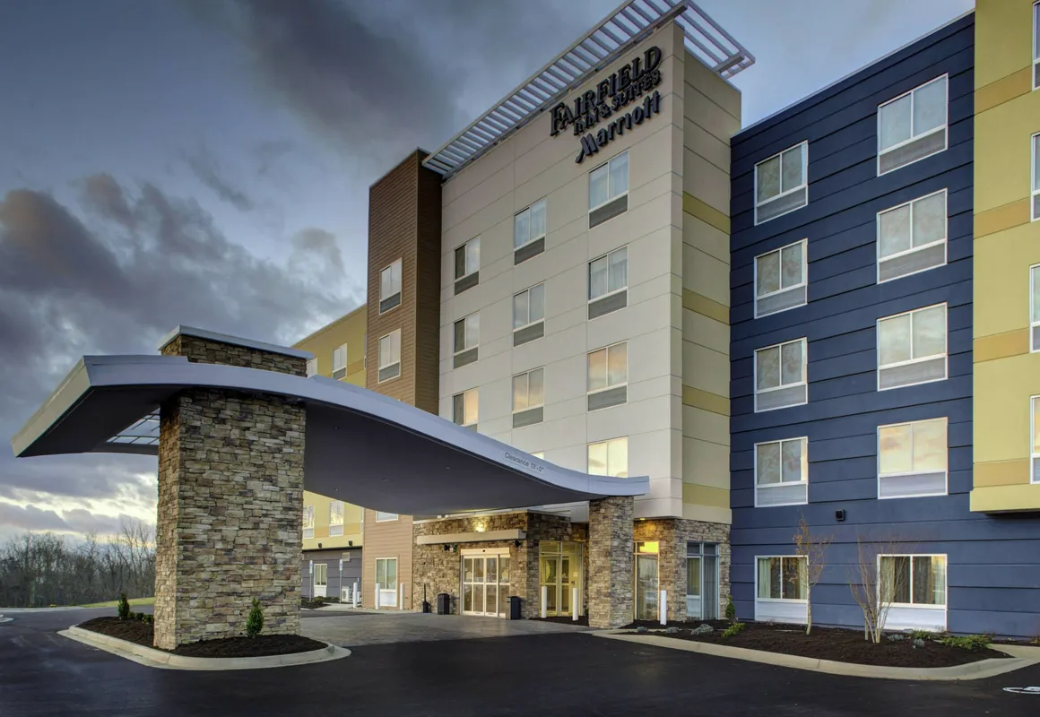 Fairfield Inn & Suites by Marriott Roanoke Salem hotel hero