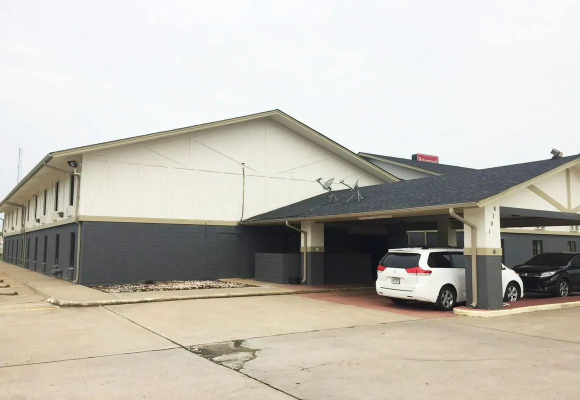 Briarwood Inn hotel hero