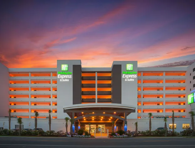 Holiday Inn Express & Suites Panama City Beach - Beachfront by IHG hotel detail image 3