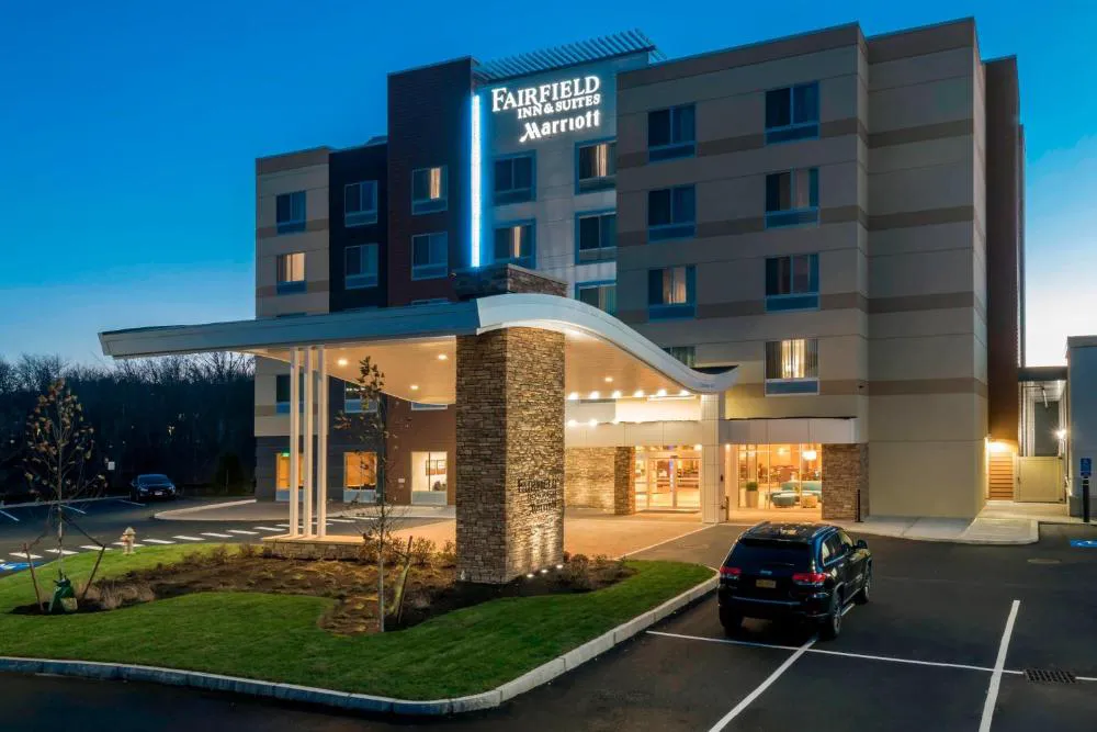 Fairfield Inn & Suites Boston Marlborough/Apex Center hotel hero