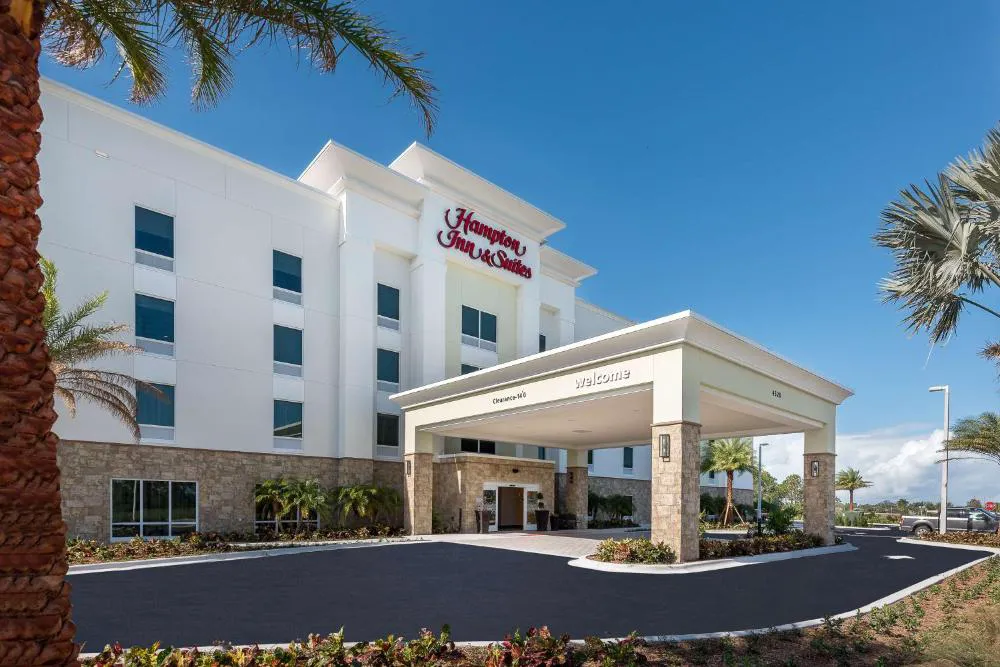 Hampton Inn & Suites West Melbourne-Palm Bay Road hotel hero