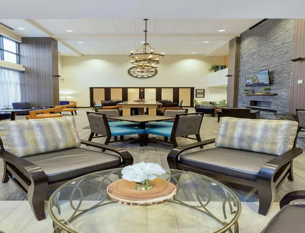 Hampton Inn & Suites Morgantown / University Town Centre hotel detail image 2