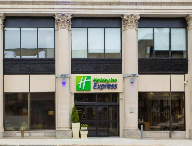 Holiday Inn Express Springfield Downtown by IHG hotel detail image 1