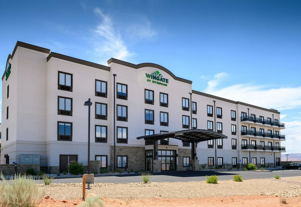 Wingate by Wyndham Page Lake Powell hotel hero
